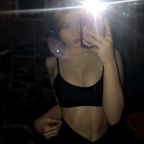 Meet your Posher, Riley - Picture 4 of 5